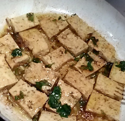 ensalada-de-garbanzos-con-tofu-marinado
