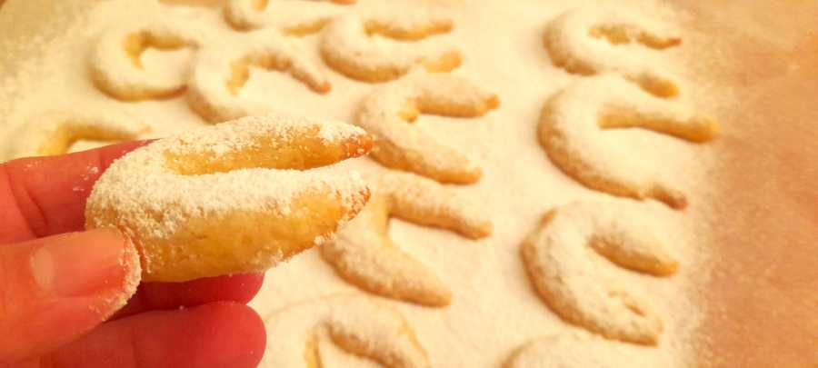 Vainille-Kipferl-galletas-de-navidad