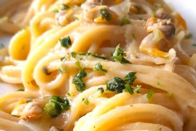 Espaguetis-con-berberechos-en-salsa-veloute